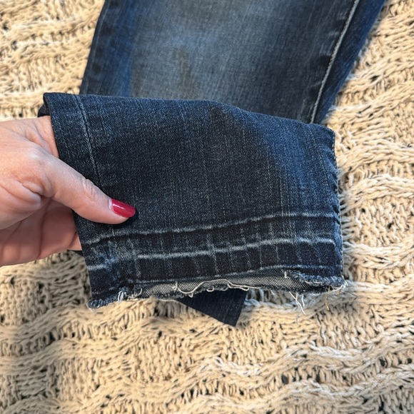 Lucky Lolita Crop Jeans - Picture 2 of 7